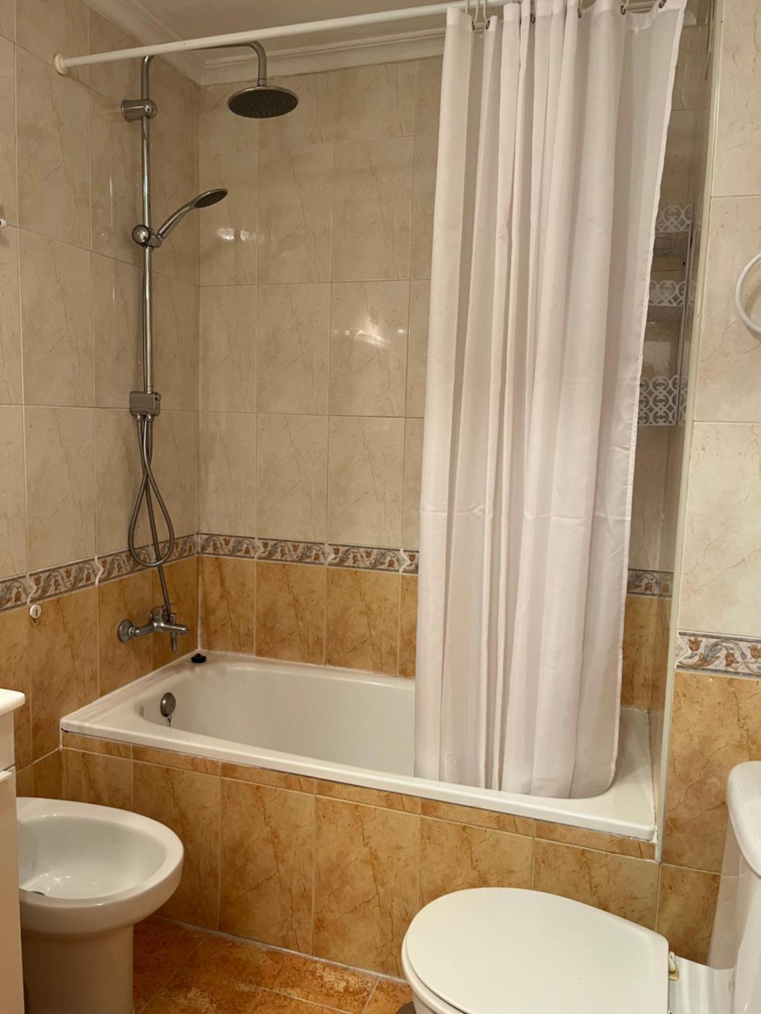 Almuden'S Green Apartment, High-Speed Free Wifi, 250M To Beach, The Center Of Torrevieja Exteriör bild